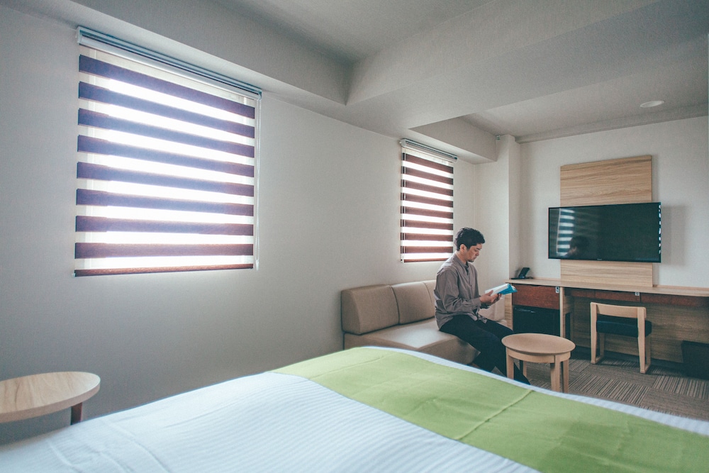 Double Room, Non Smoking - Photo 16