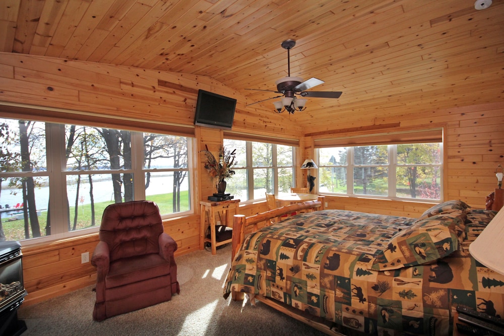 Deluxe Double Room, Ensuite, Lake View (Bay View Suite) photo 3