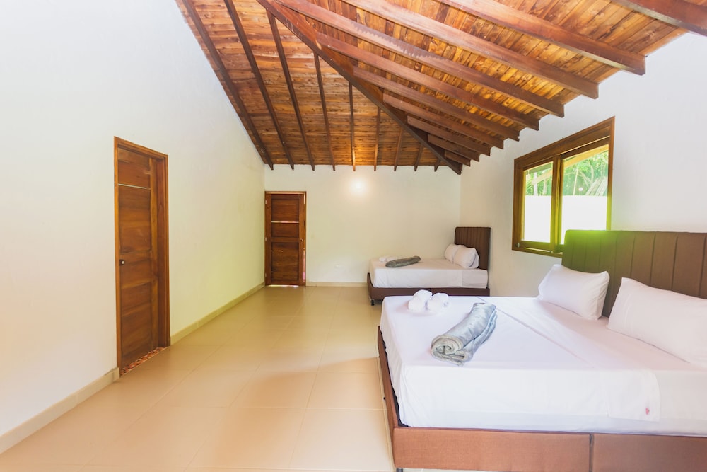 Superior Cabin, 2 Queen Beds, Balcony, Garden View