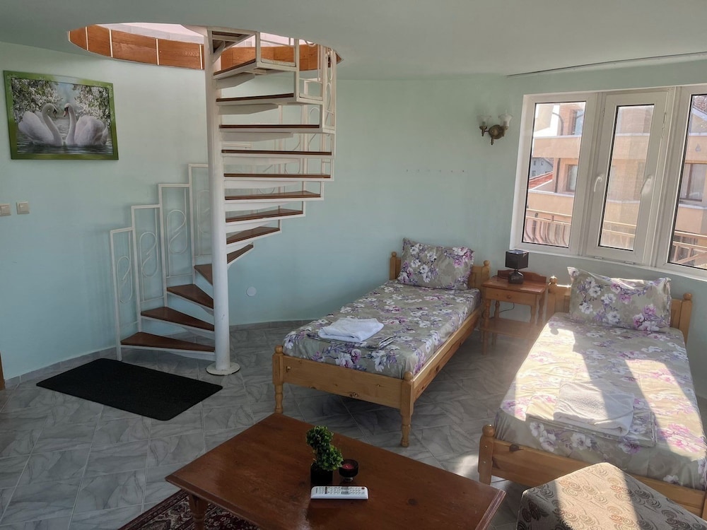 Panoramic Room photo 2