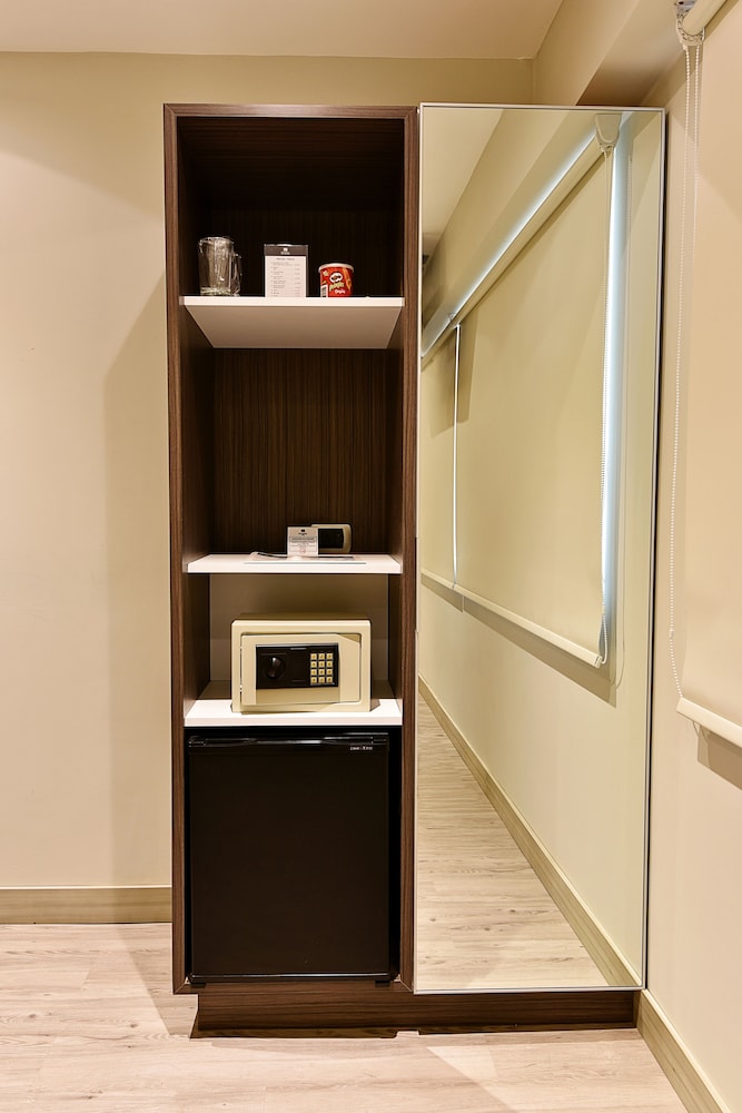 Superior Twin Room, City View - Photo 1