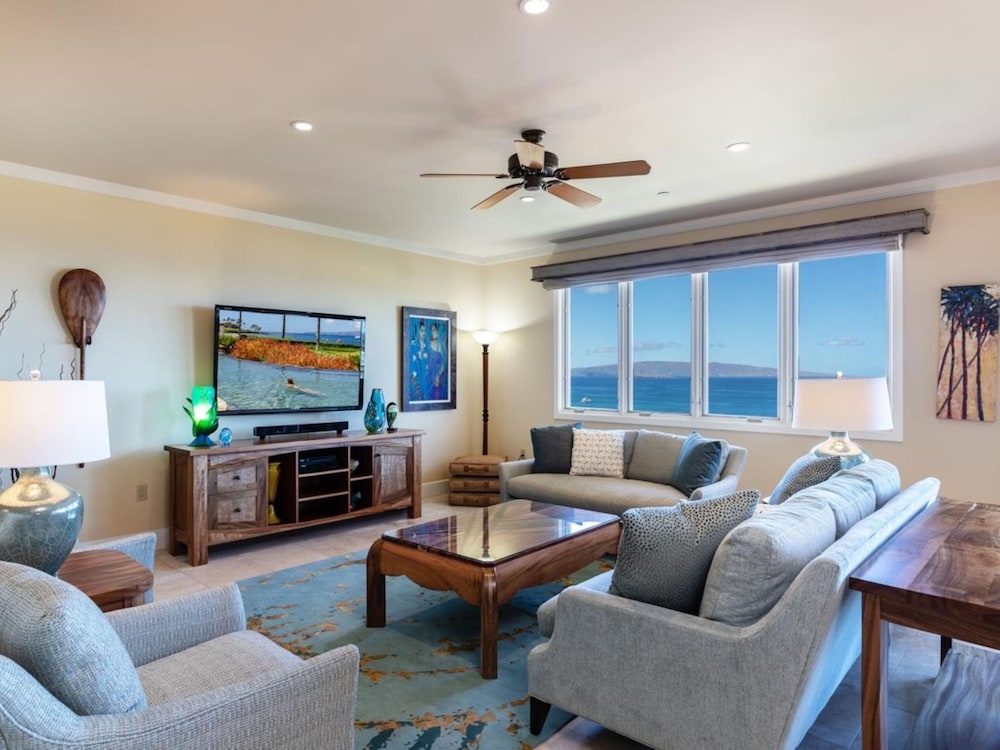 Condo, 2 Bedrooms, Ocean View (504) photo 2