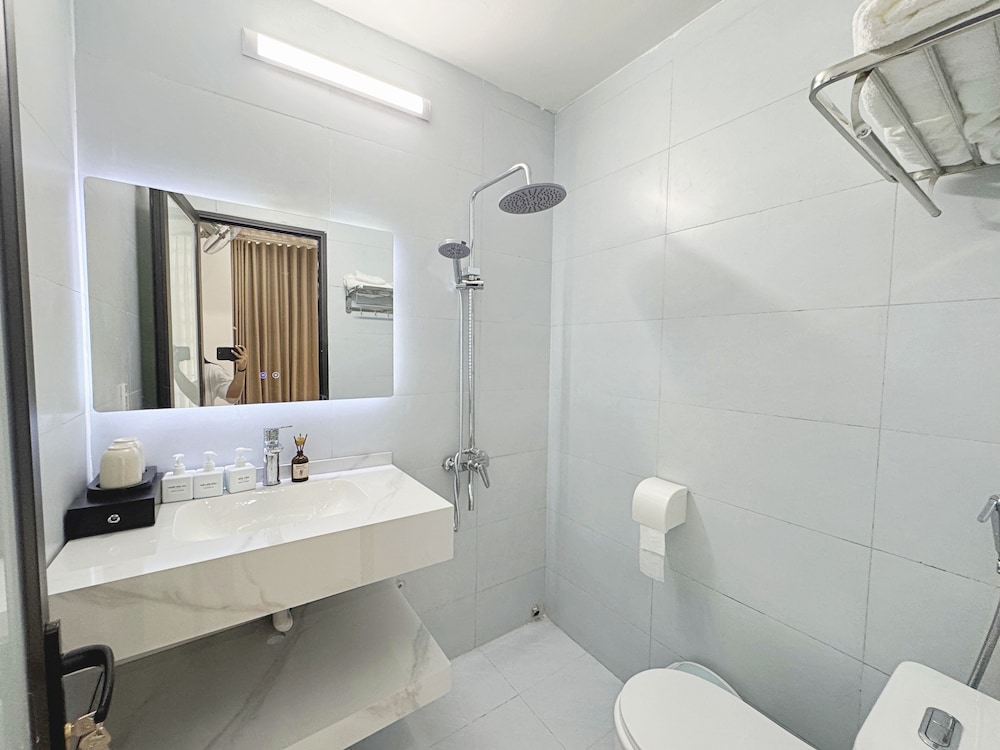 Superior Double Room, Balcony, City View photo 3