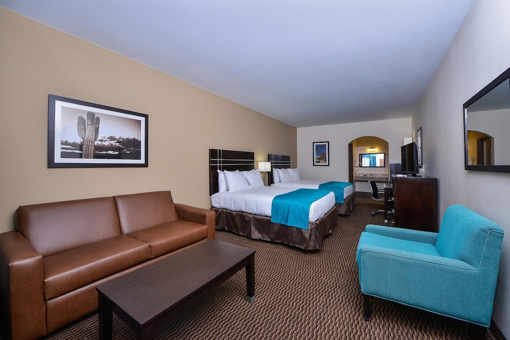 Suite, 2 Queen Beds, Non Smoking photo 1