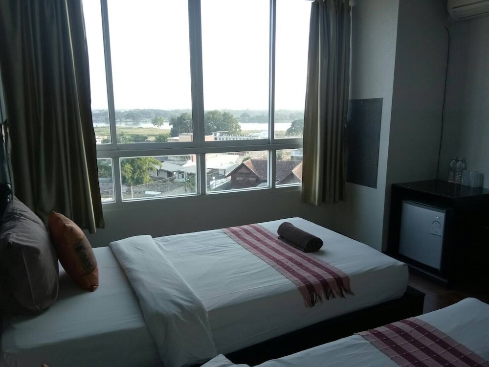 Standard Twin Room - Photo 3