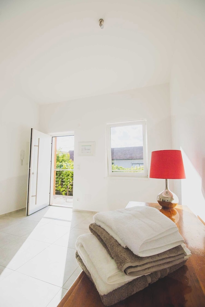 Comfort Suite, Garden View