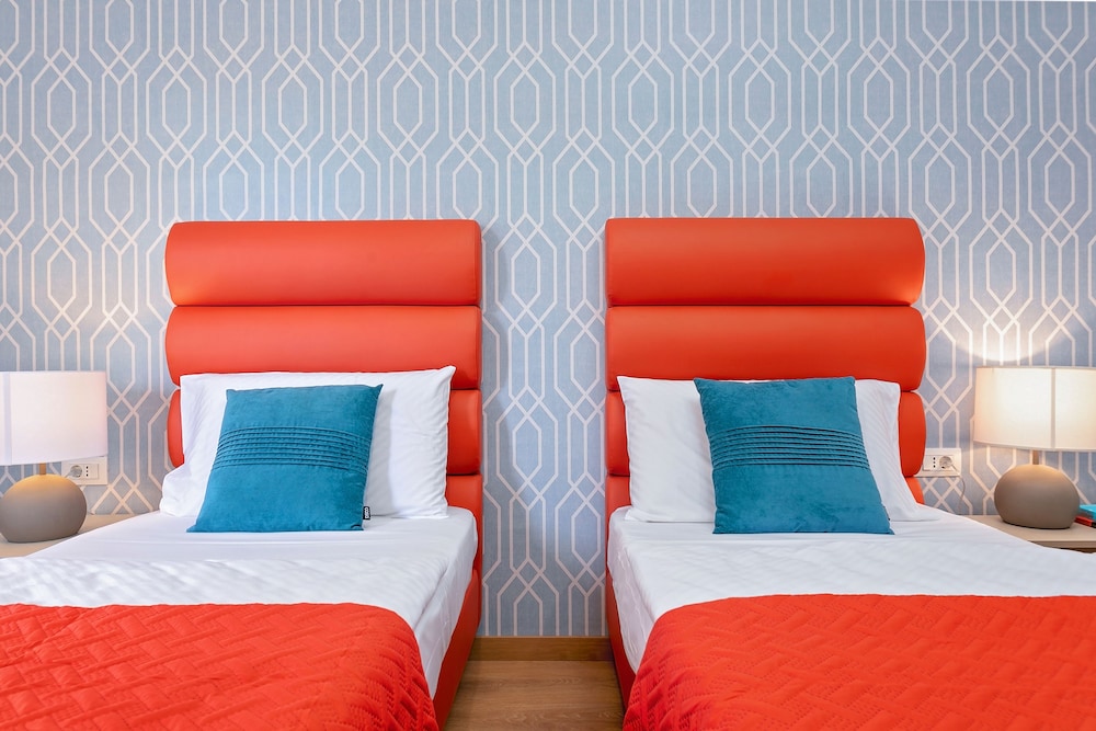 Superior Double or Twin Room, City View - Photo 24