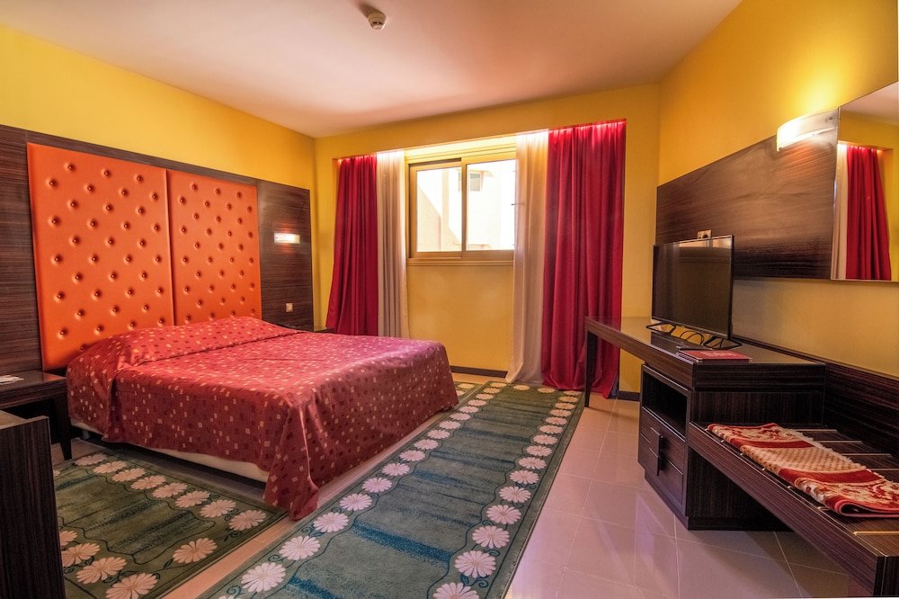 Luxury Room, Balcony, City View photo 1