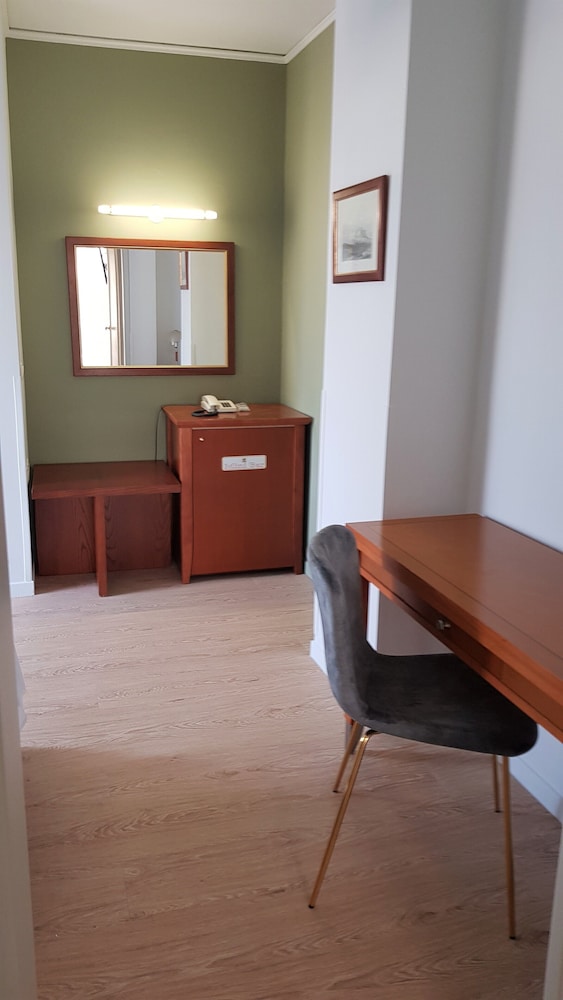 Comfort Suite photo 3