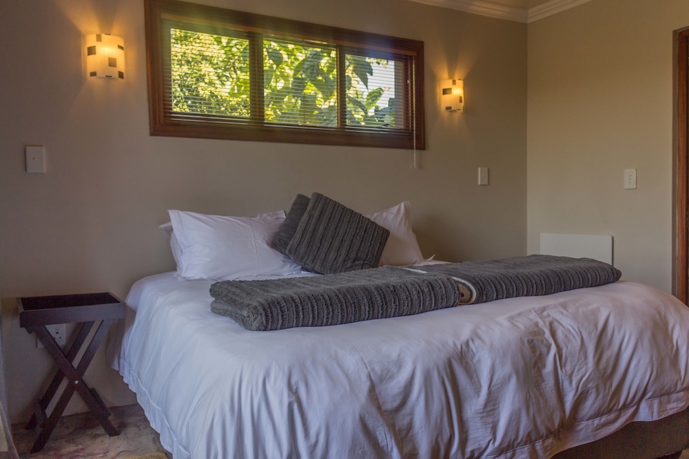 Executive Studio Suite, 1 Bedroom, Kitchenette, City View photo 2