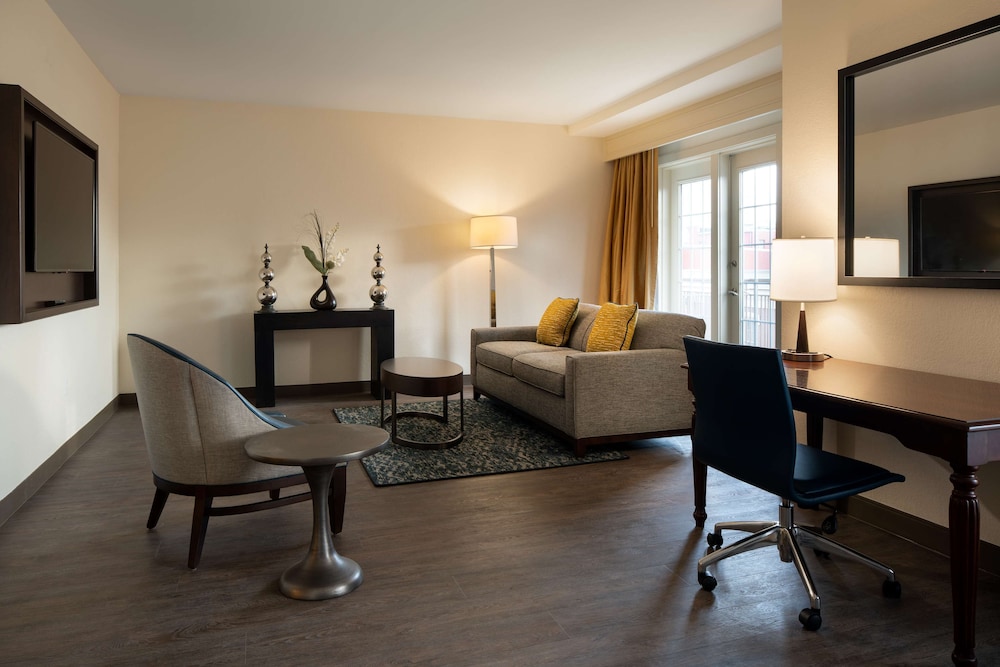 2 Bedroom Suite photo 2