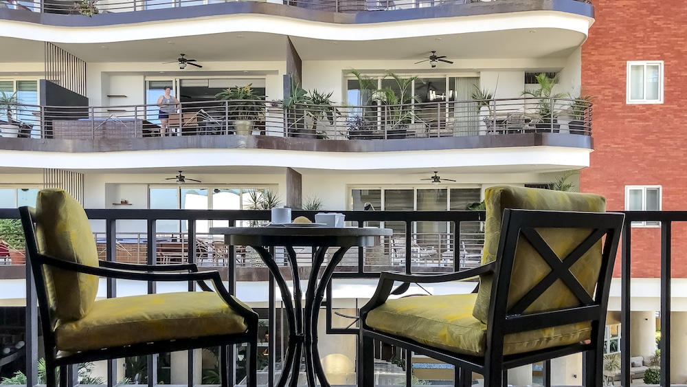 Deluxe Suite, 1 Bedroom, Resort View