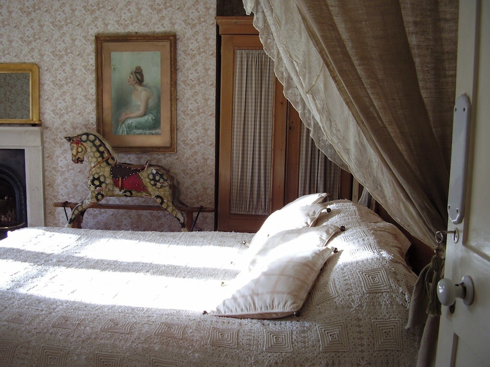 Double or Twin Room (The Pine Room) photo 3