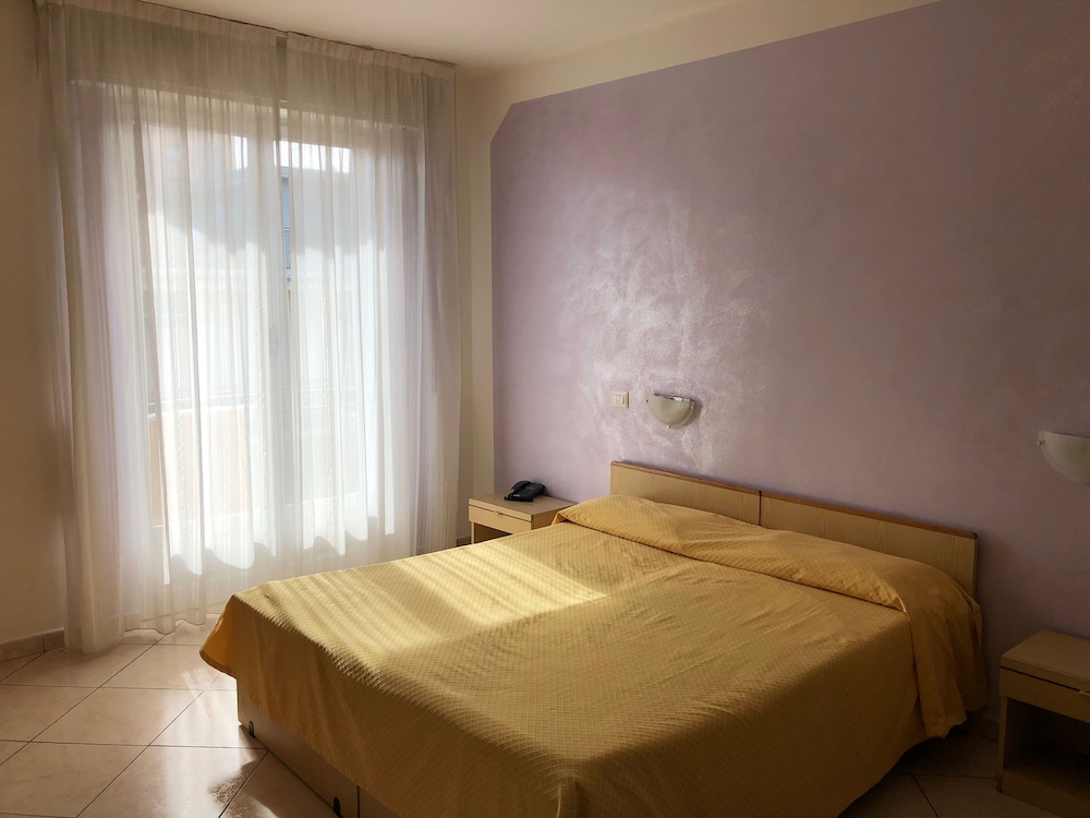 Quadruple Room photo 3