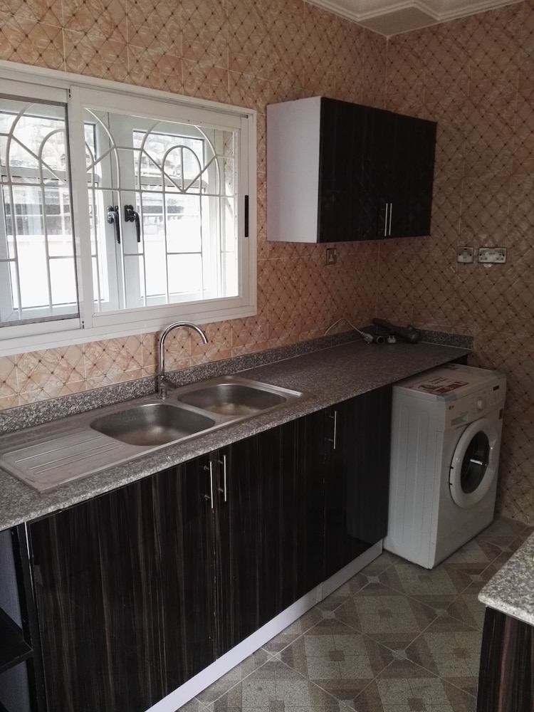 Villa photo 3