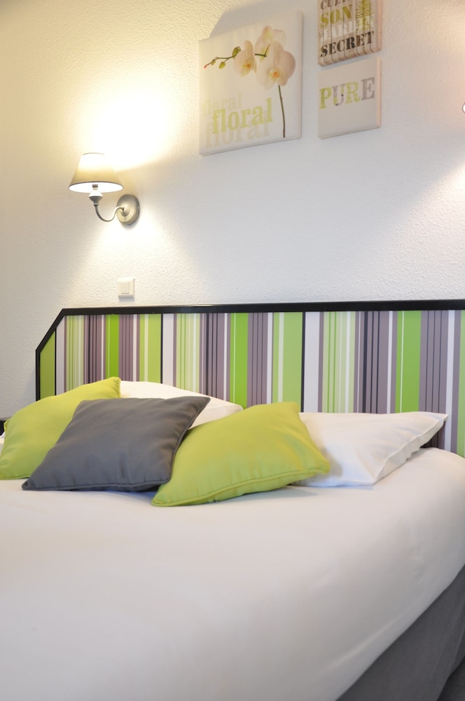 Family Quadruple Room - Photo 3