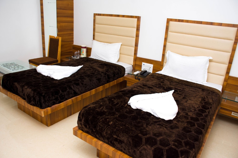Deluxe Room, Multiple Bedrooms, Non Smoking photo 3