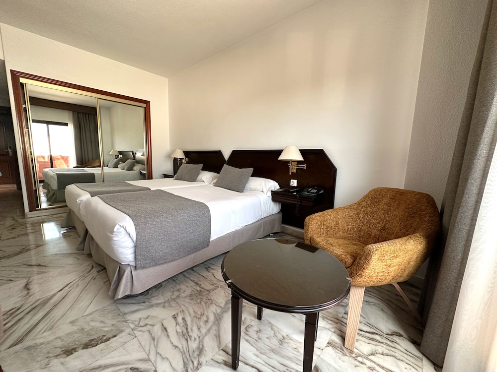 Premium Twin Room