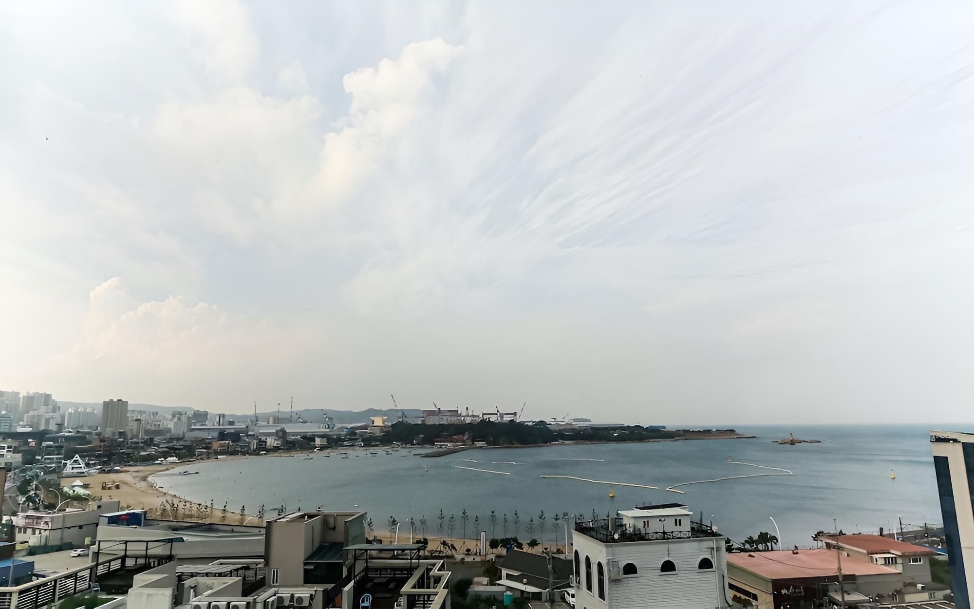 Room (VIP European Ocean View) - Photo 5