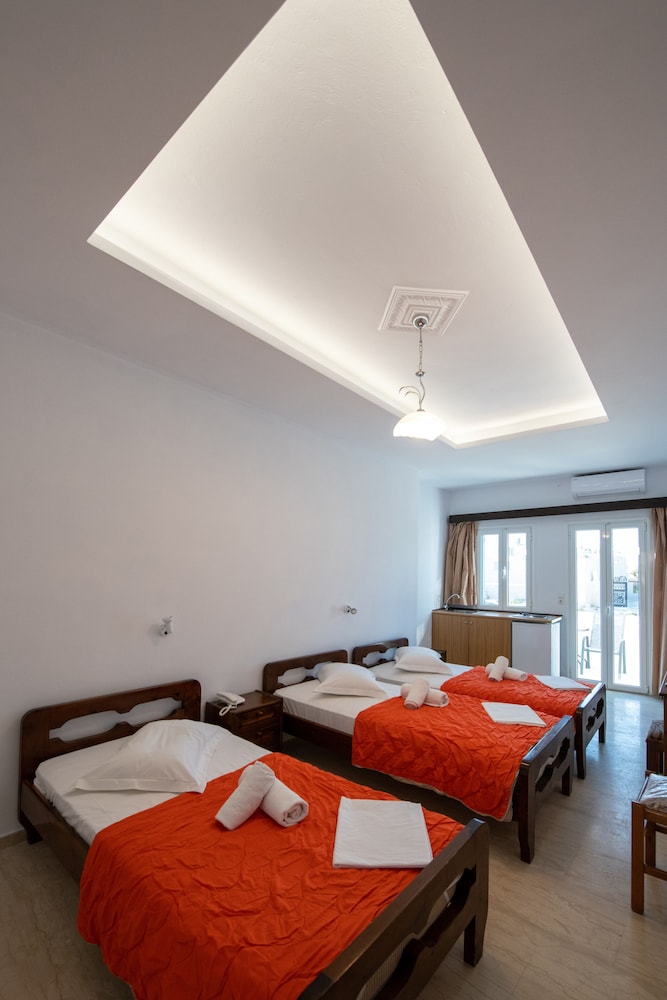 Triple Room - Photo 8