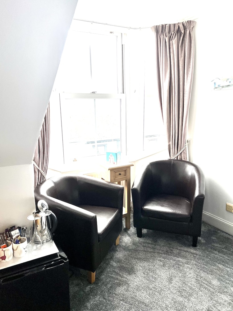 Economy Double Room photo 2