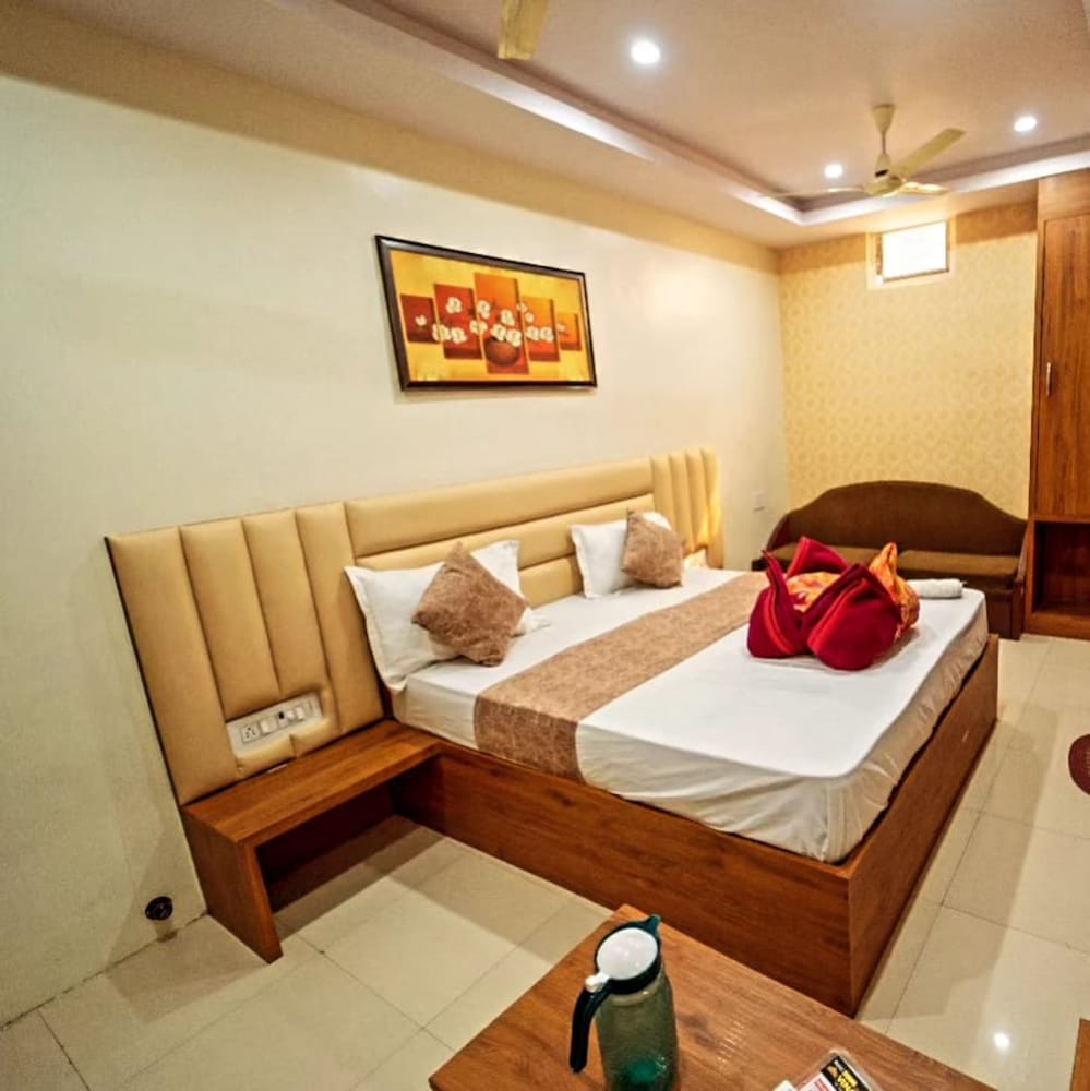 Superior Double Room, City View photo 1