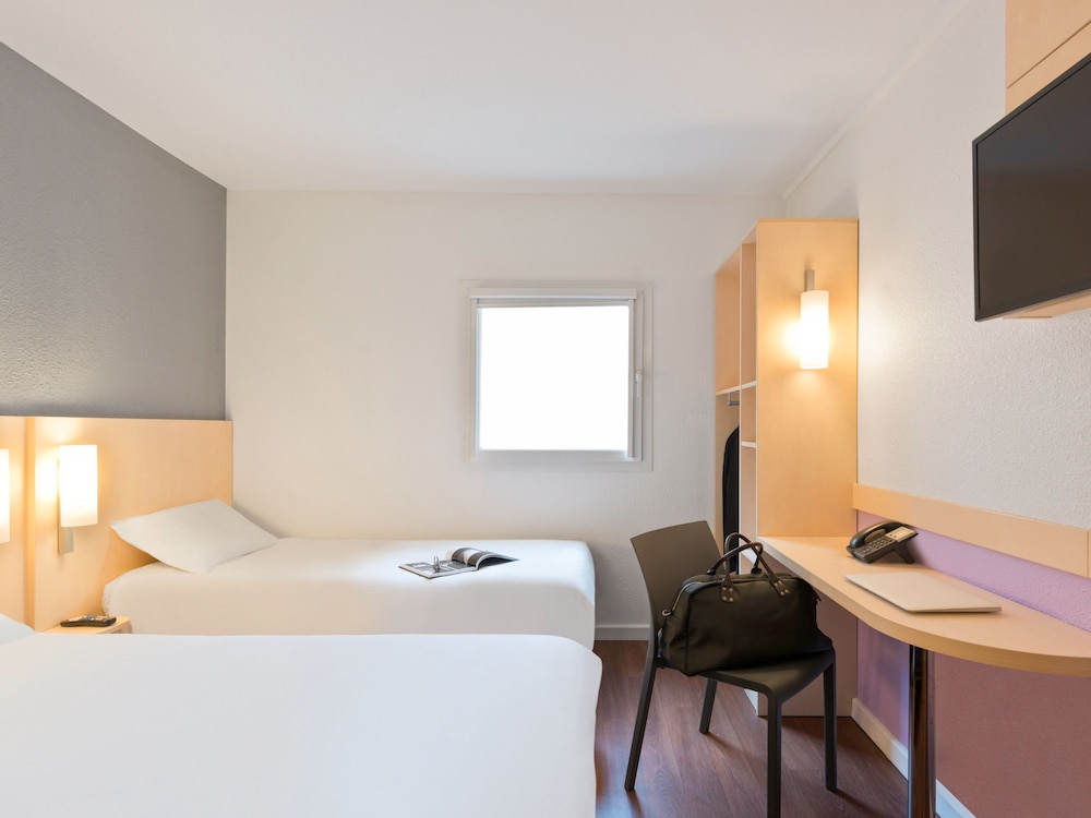 Twin Room, 2 Twin Beds - Photo 3