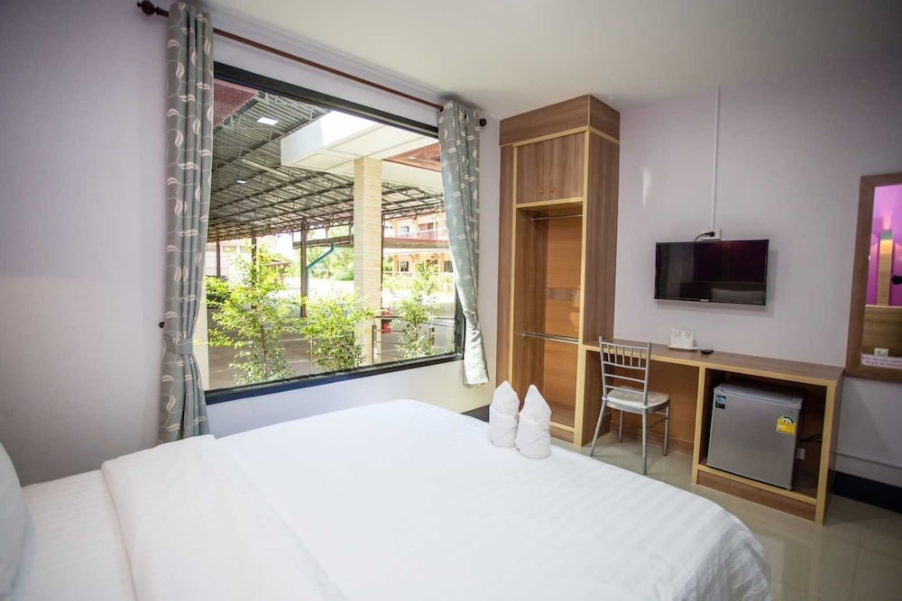 Deluxe Double Room - Photo 4