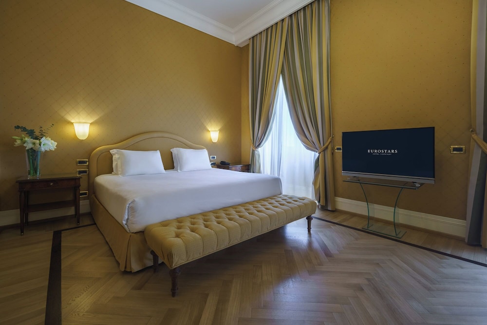 Junior Suite, Sea View (Single Use) - Photo 2
