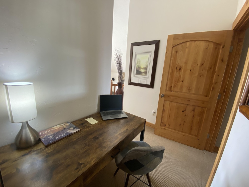 Townhome, 4 Bedrooms photo 2