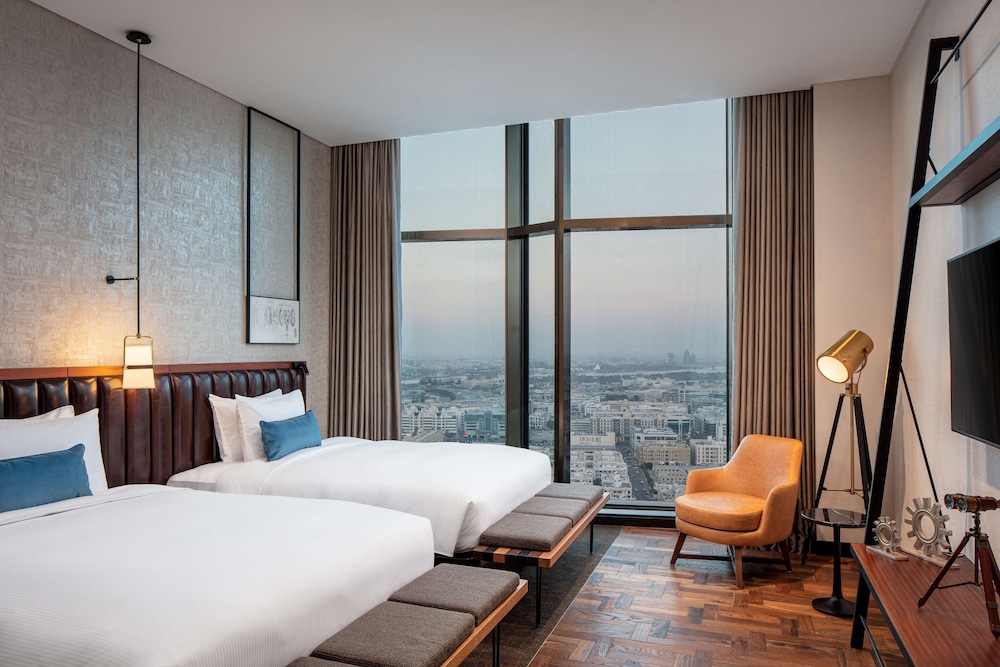Twin Deluxe Room with View