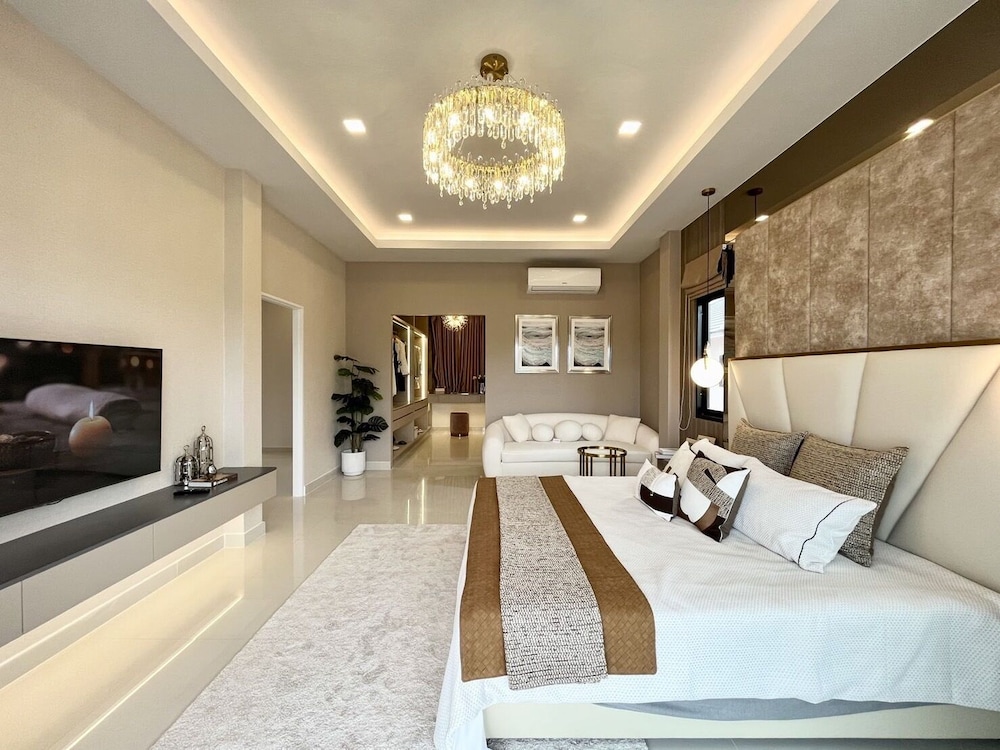 Luxury Villa, 4 Bedrooms, Non Smoking, Balcony photo 3