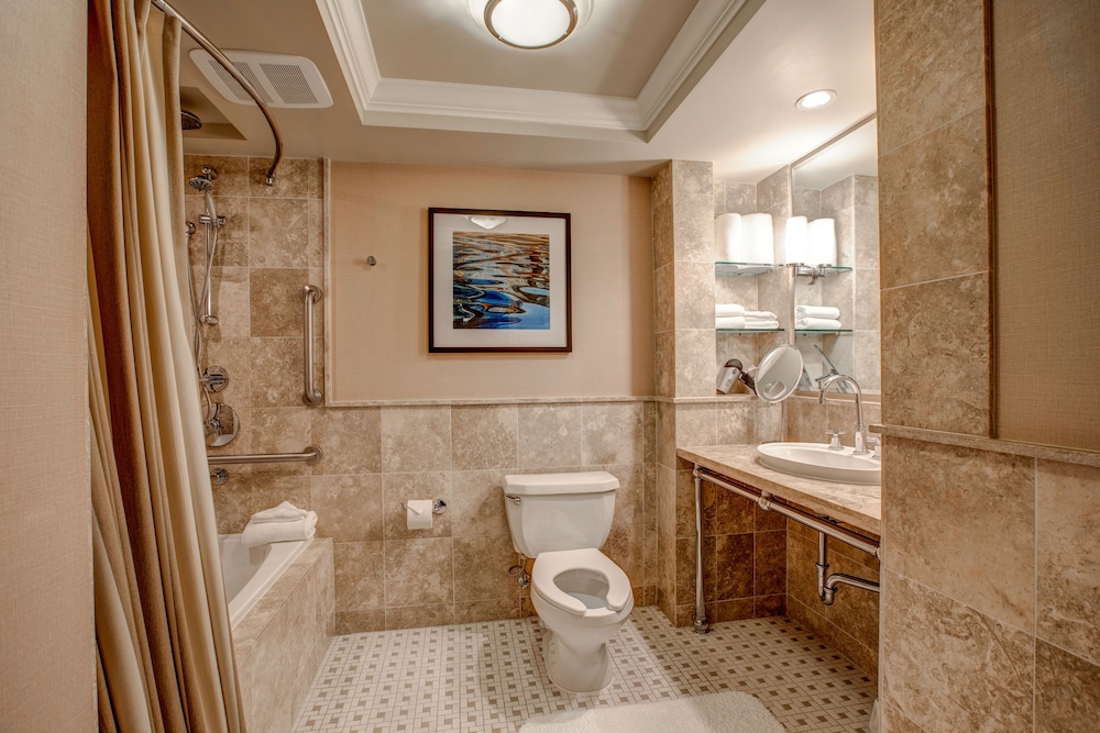 Room, 2 Queen Beds (Lakefront) photo 2