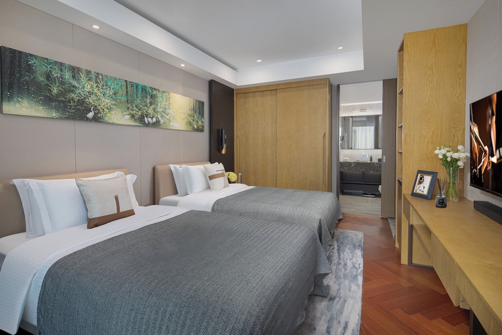 Deluxe Studio, 2 Twin Beds - Photo 1