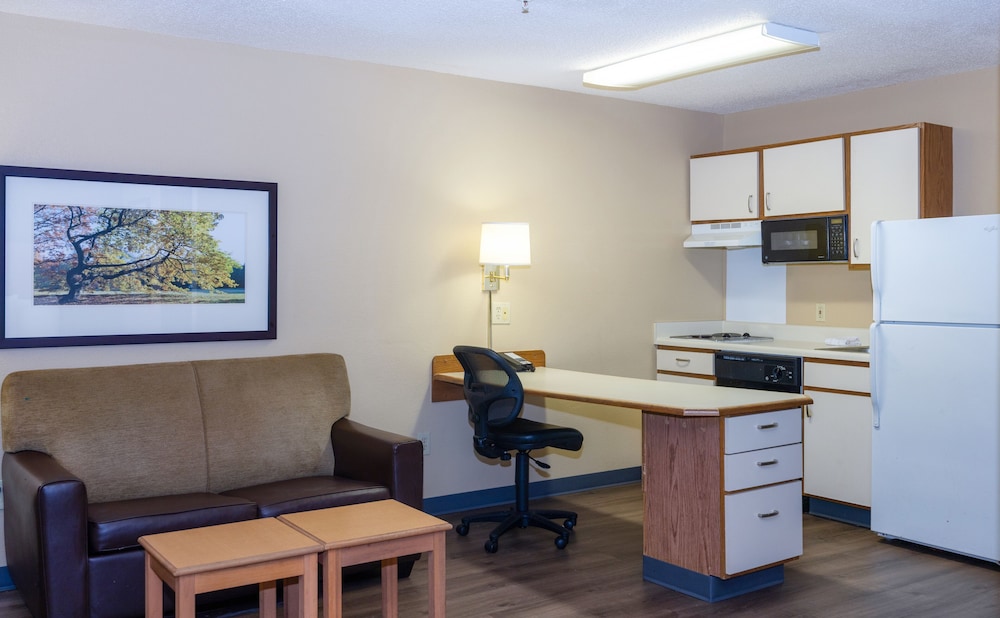 Deluxe Studio Suite, Multiple Beds, Accessible, Non Smoking photo 2