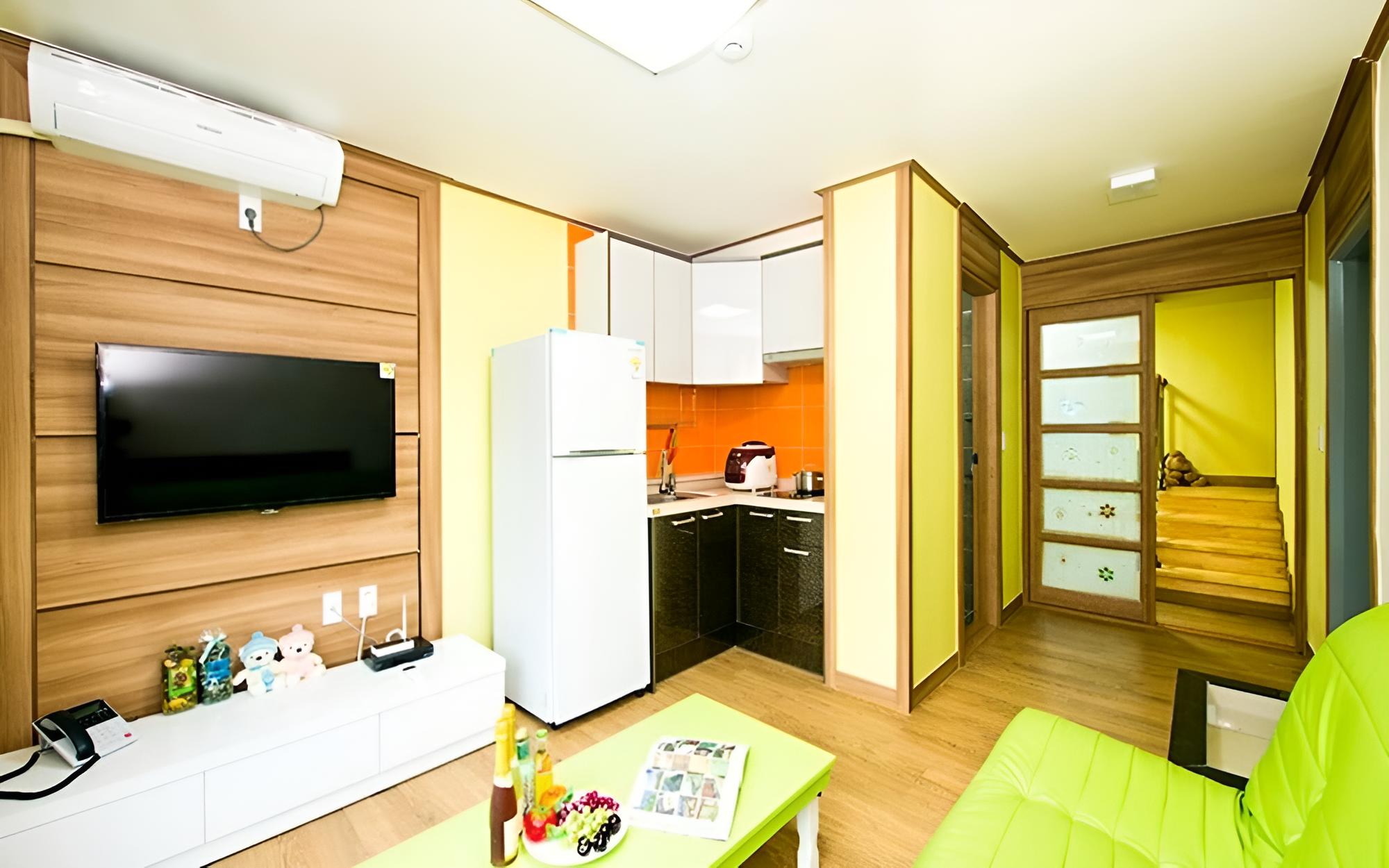 Room (Nogodan-202 (Ondol double floor)) - Photo 1