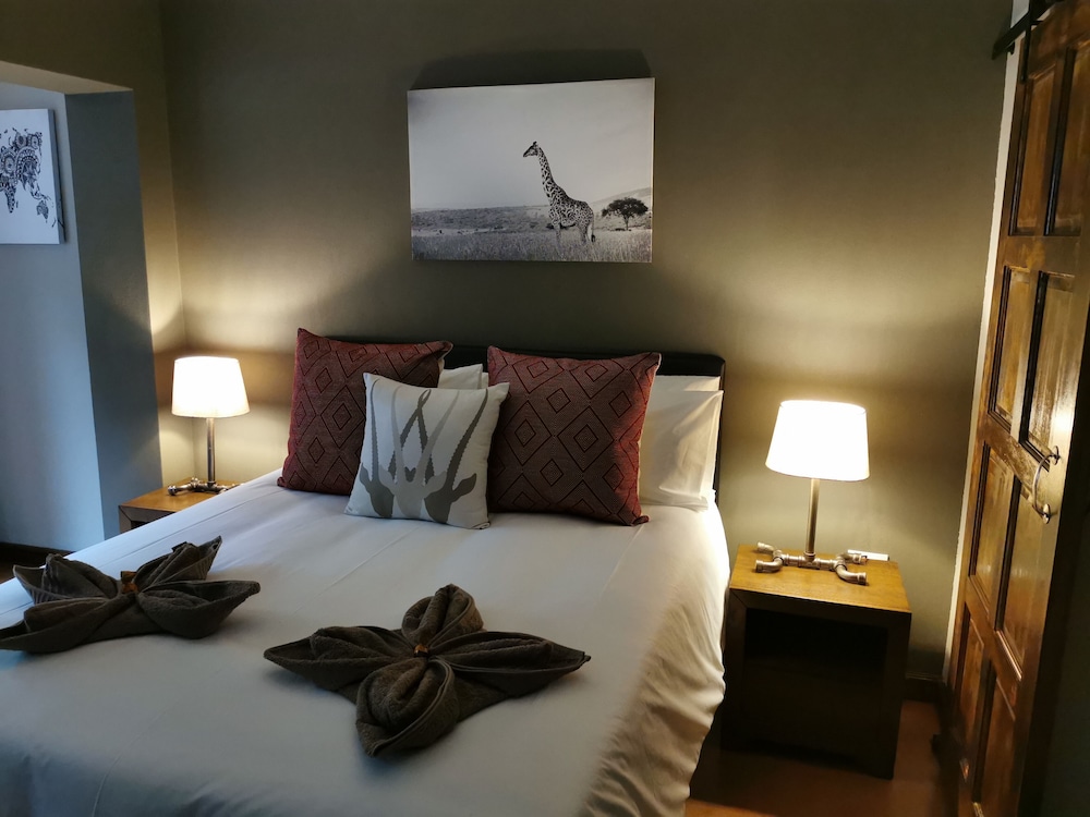 Superior Double Room, 1 Bedroom, Non Smoking, Courtyard Area photo 2