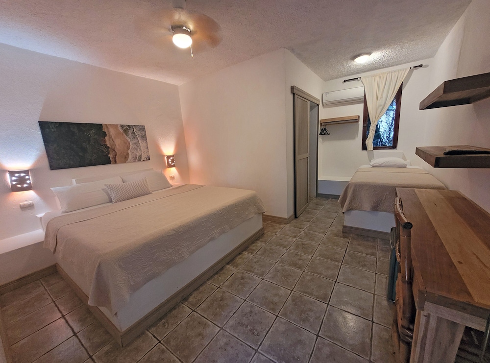 Standard Triple Room, Garden View - Photo 2