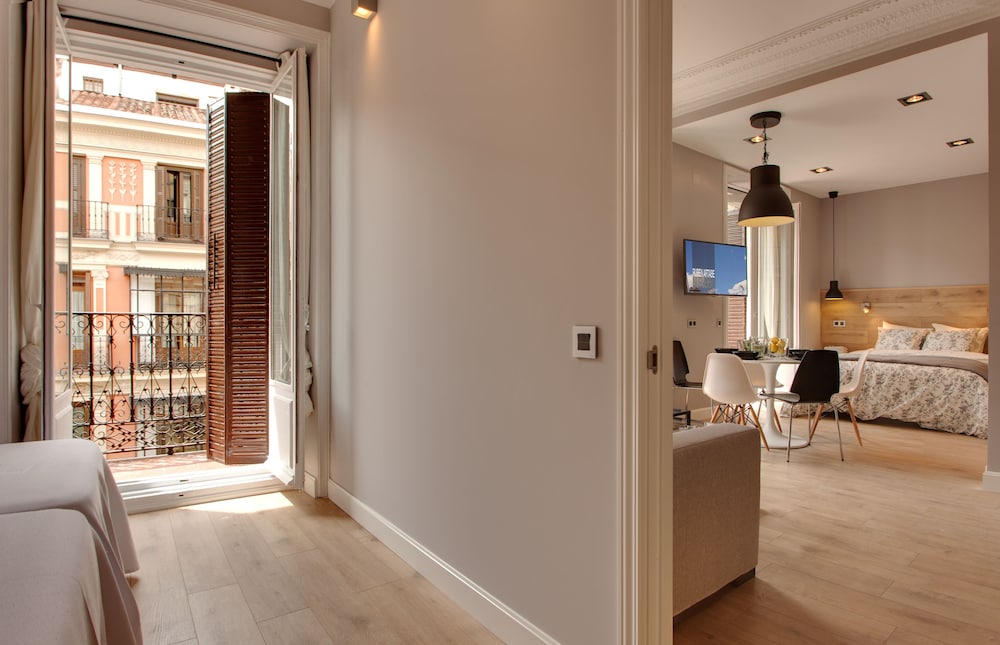 Apartment, 1 Bedroom, City View photo 2