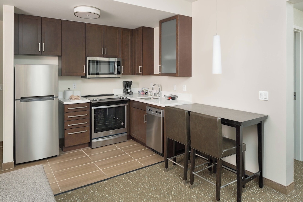 Suite, 1 Bedroom photo 2