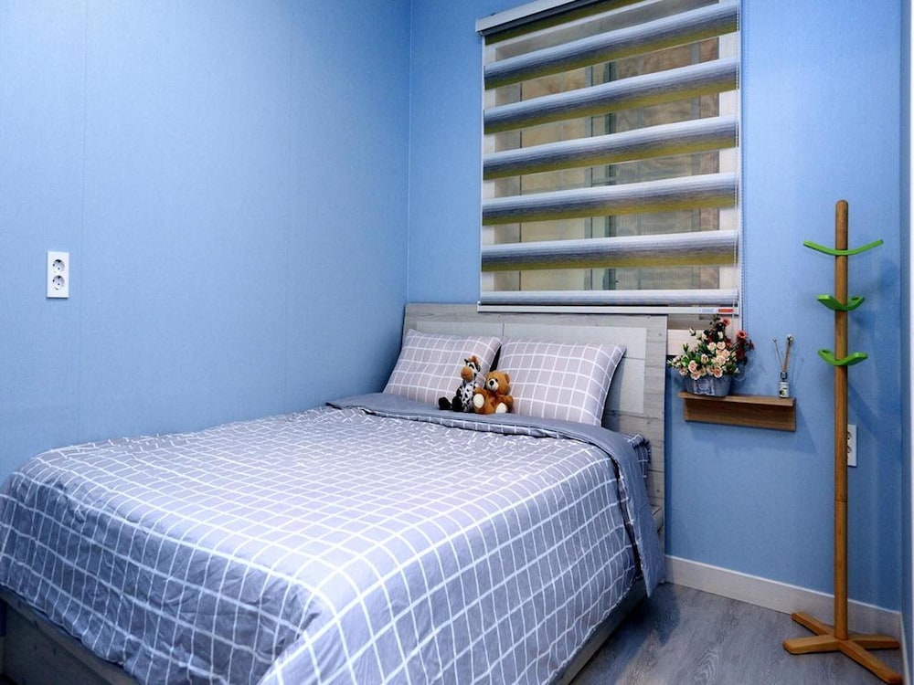 Basic Room, 1 Bedroom (cheonhyehyang)