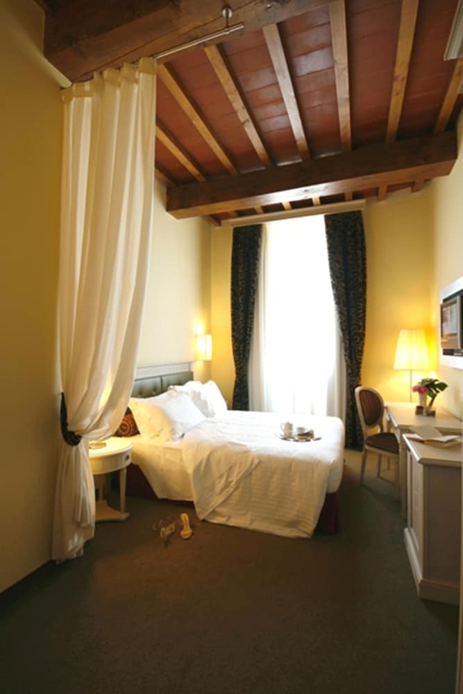 Classic Room - Photo 1