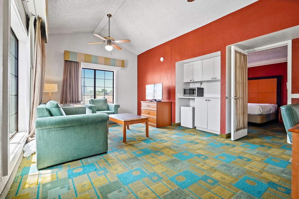 Suite, 1 Bedroom, Non Smoking photo 3