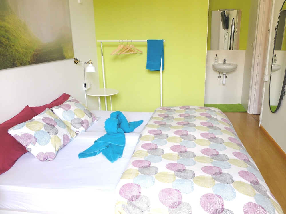 Double Room, Balcony (Shared Bathroom) photo 3