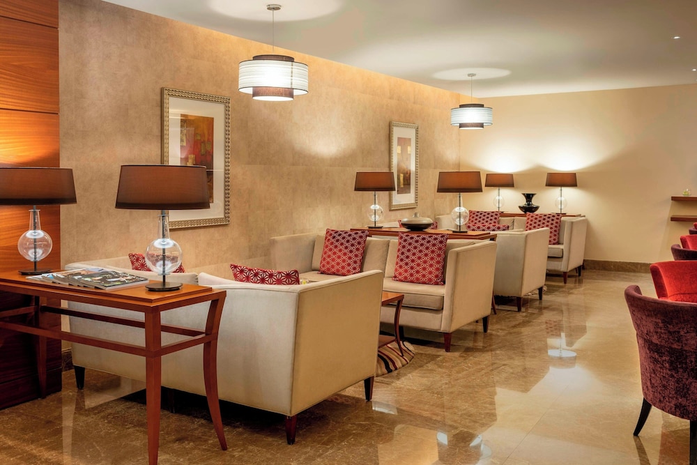 Executive Room, 2 Twin Beds (View), Club lounge access photo 2