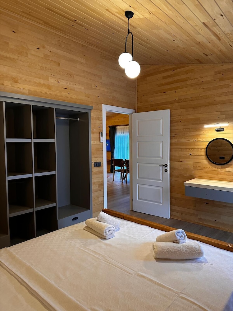 House, 2 Bedrooms