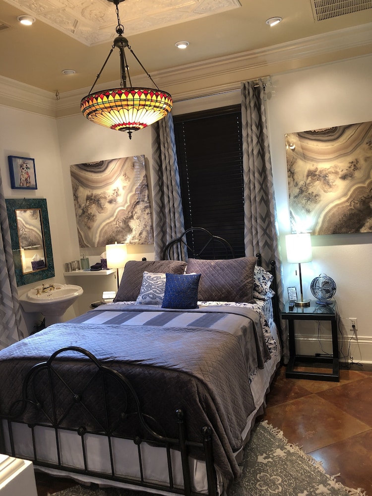Design Suite, 1 Bedroom, Courtyard View, Courtyard Area photo 1
