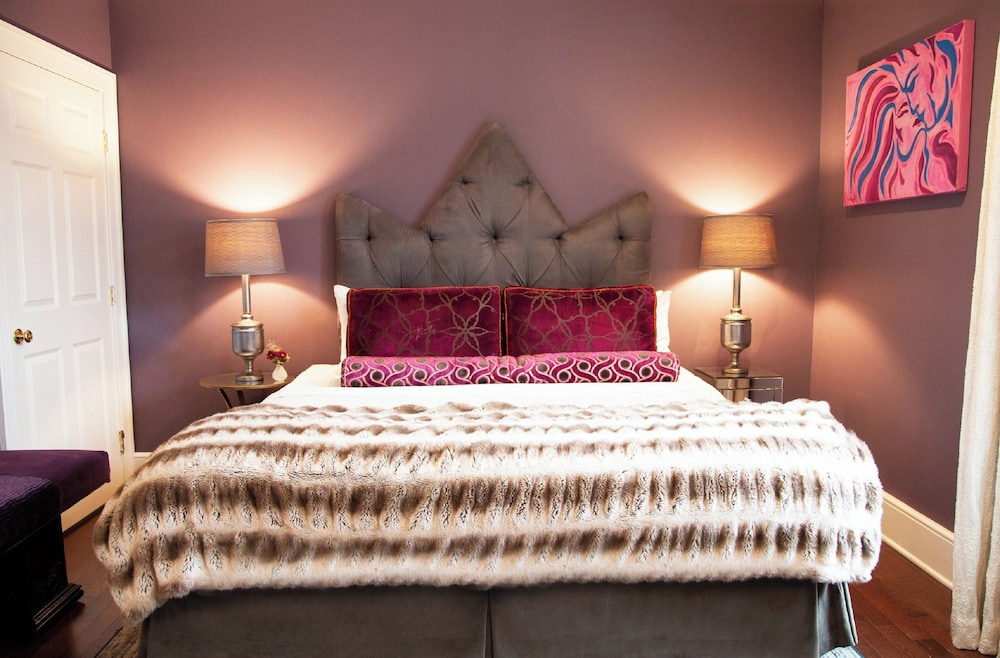 Suite, 1 King Bed (Executive Suite) photo 1