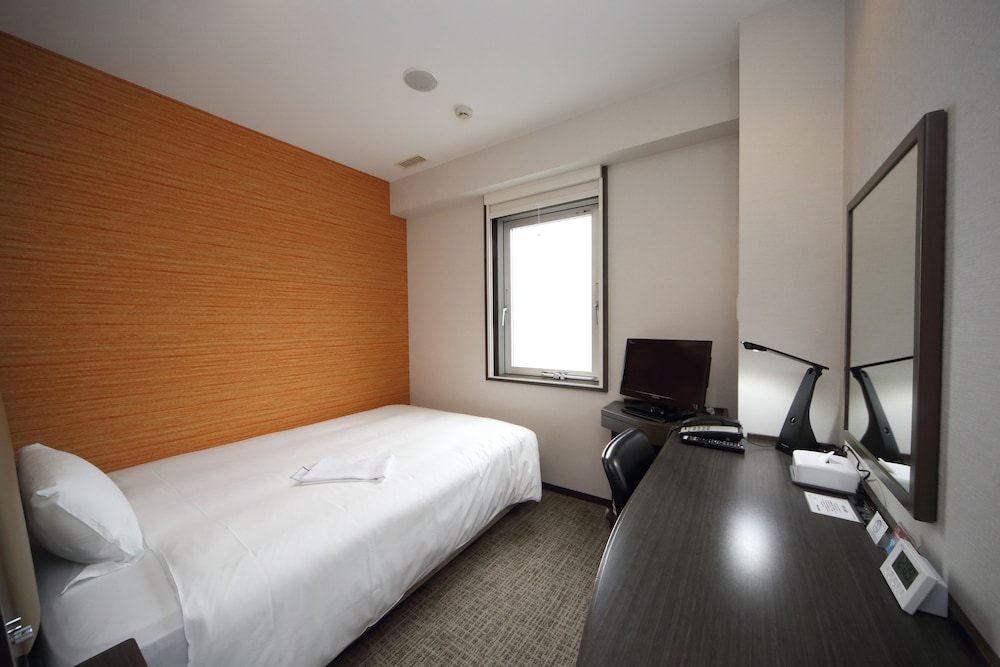 [Non-Smoking] Semi-Double Room photo 2