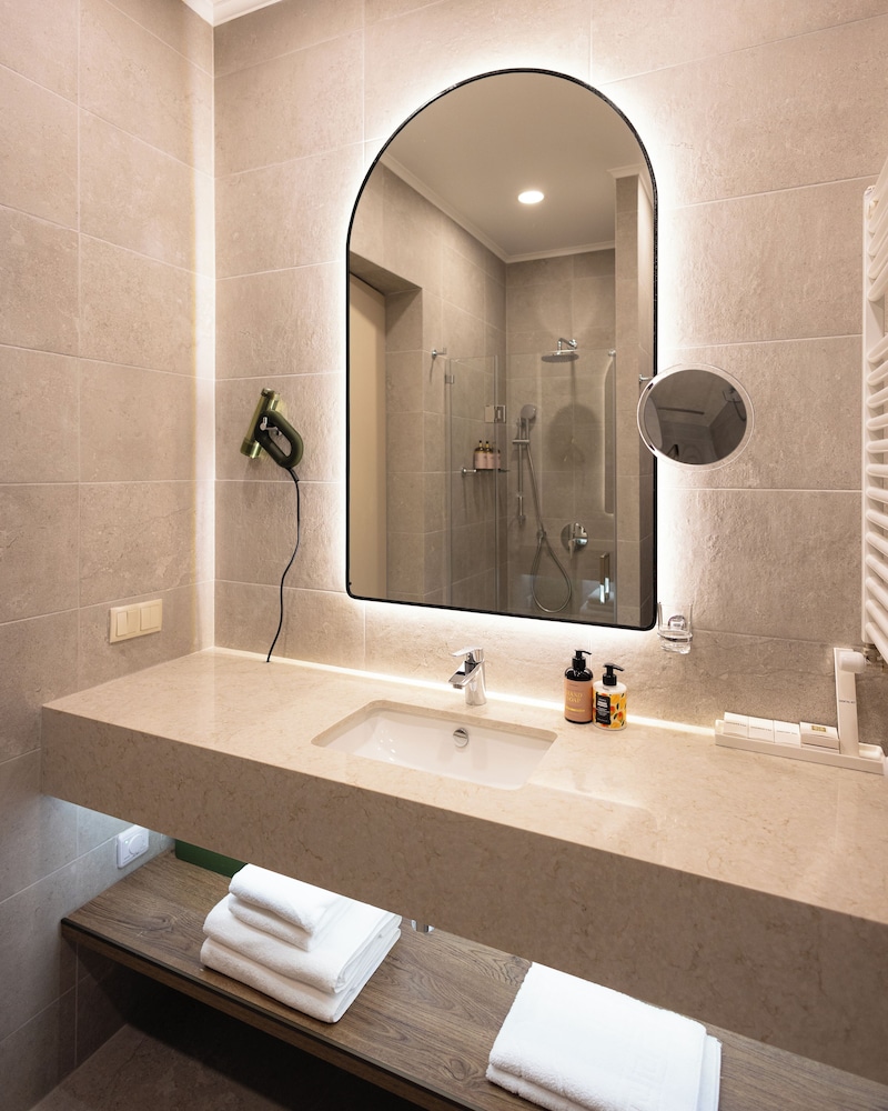 Superior Double or Twin Room photo 2